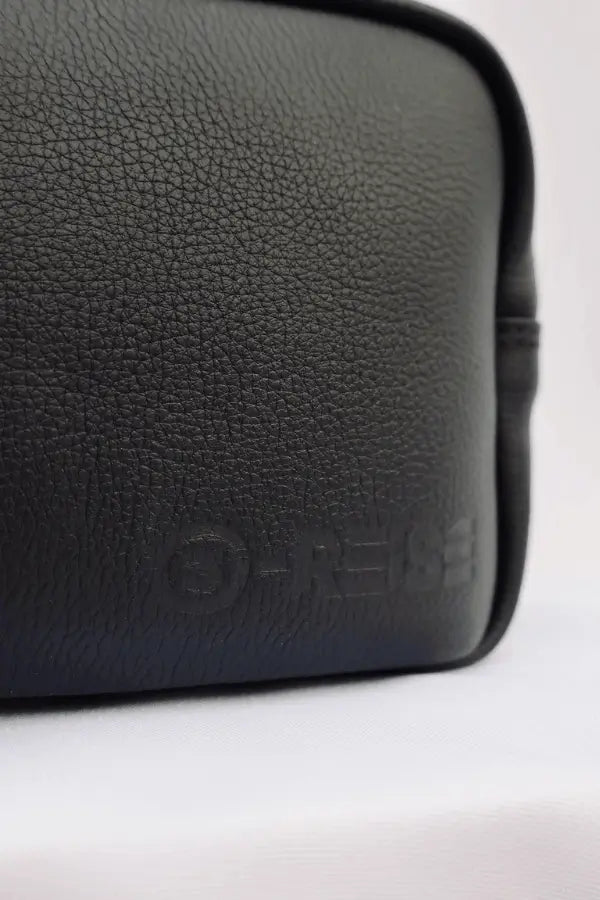 Necessaire de Couro ZERO3 x Reise